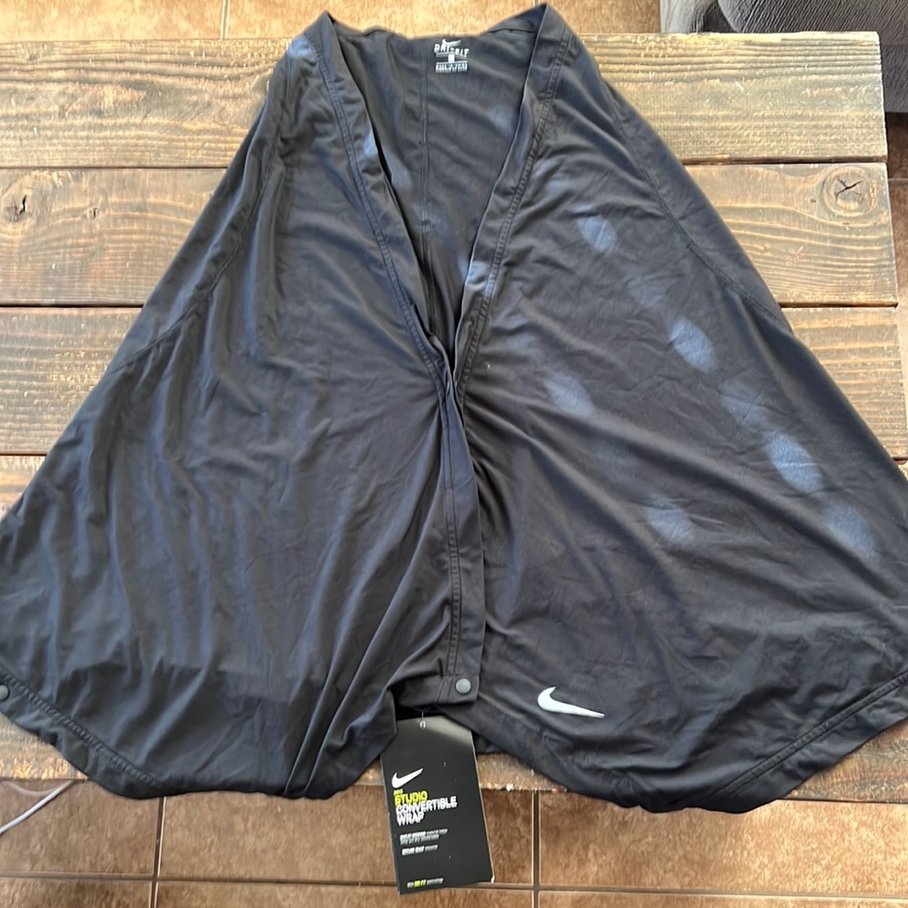 Women’s NIKE Studio Convertible Wrap